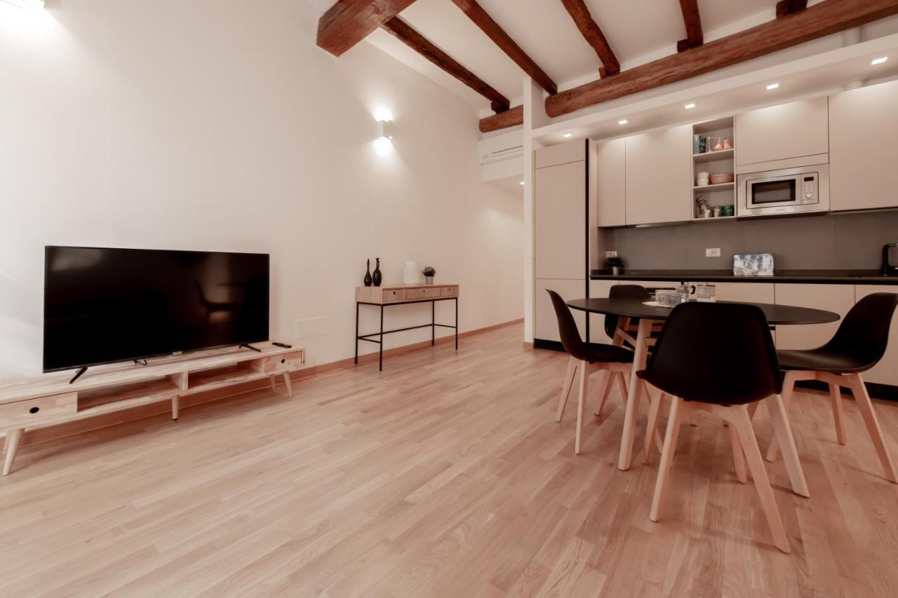 Realkasa La Finestrella Sui Portici Apartman Bologna Kültér fotó
