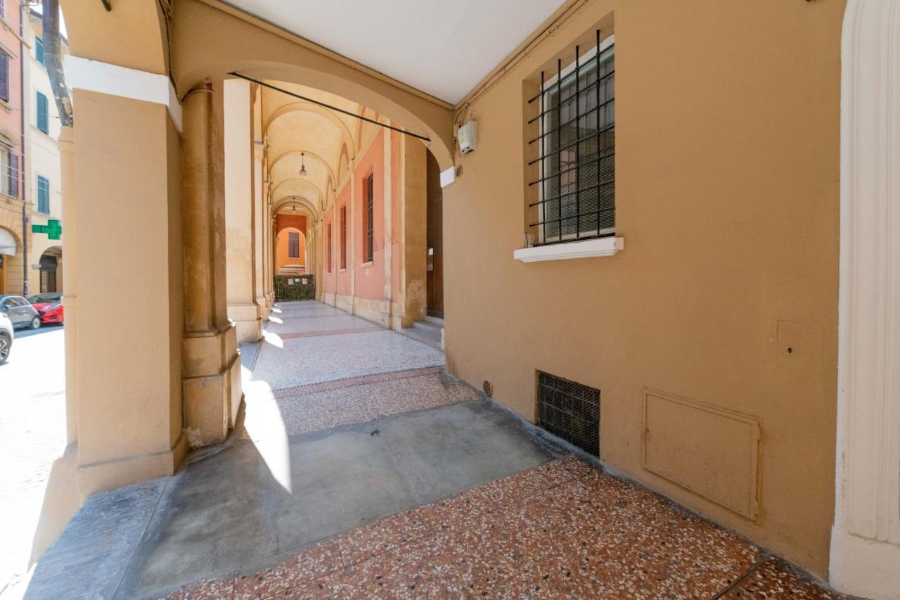 Realkasa La Finestrella Sui Portici Apartman Bologna Kültér fotó
